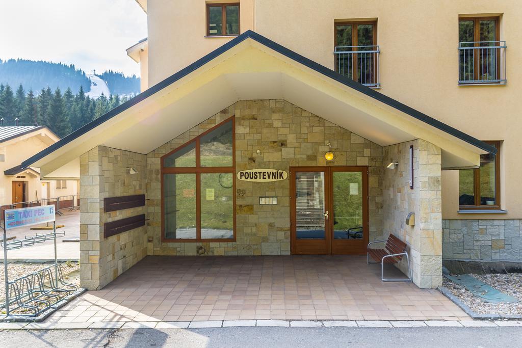 Apartment Poustevnik Pec pod Snezkou Bagian luar foto